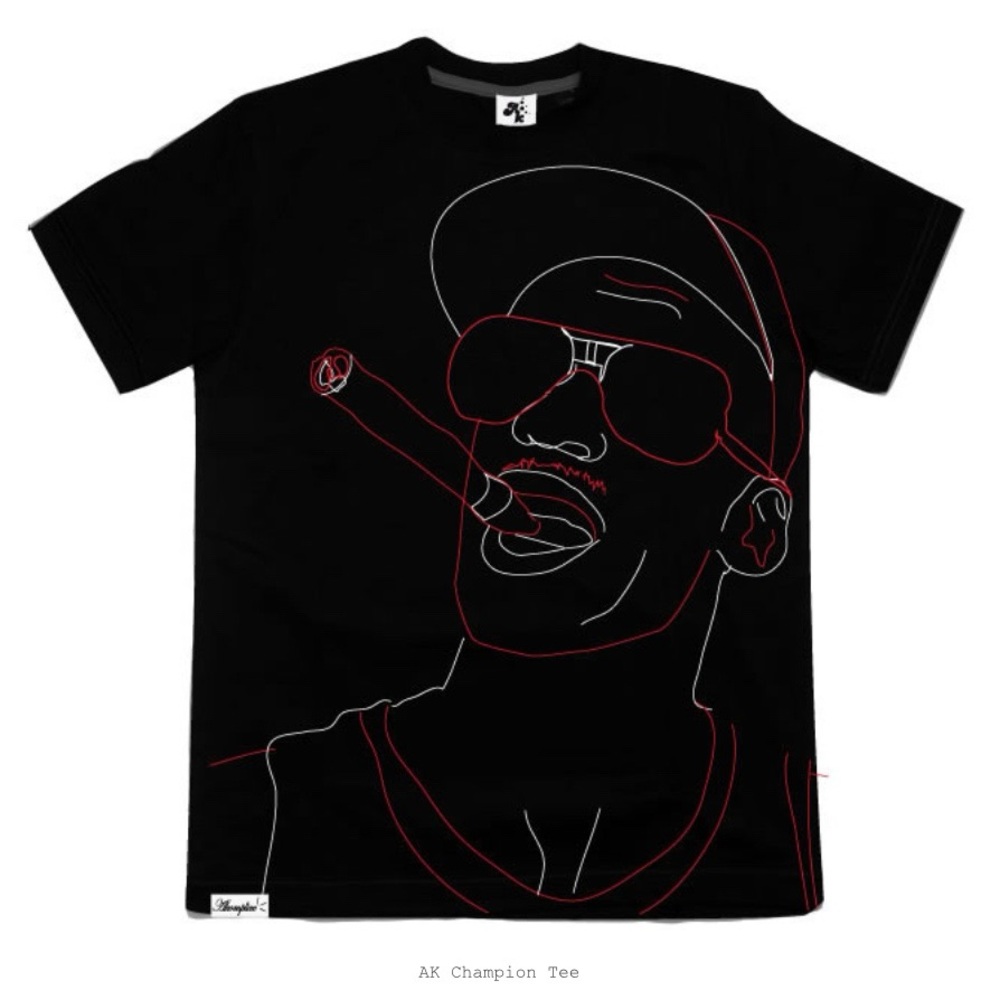 RARE 2000s Akomplice Chicago Bulls Michael Jordan Victory Cigar T-Shirt, sz Med